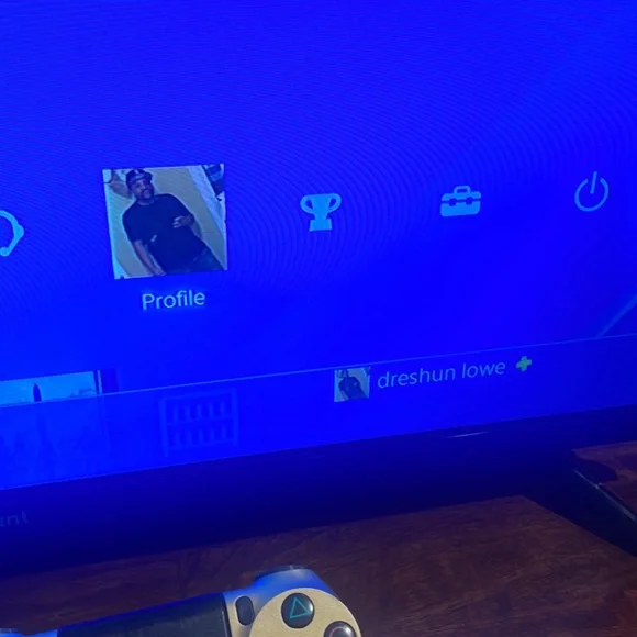 SONY PS4 Bundle - Picture 11 of 11